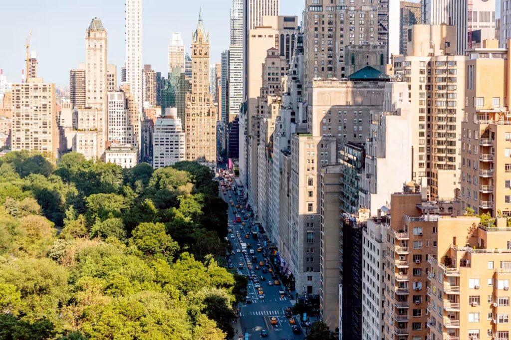 Spring May Have Finally Sprung for Manhattan’s Luxury Real Estate Market